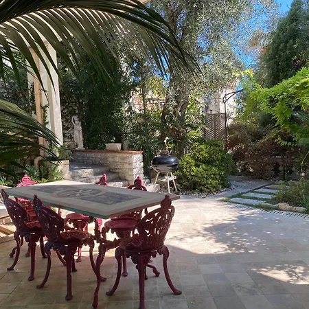 Avec Piscine, Centre *