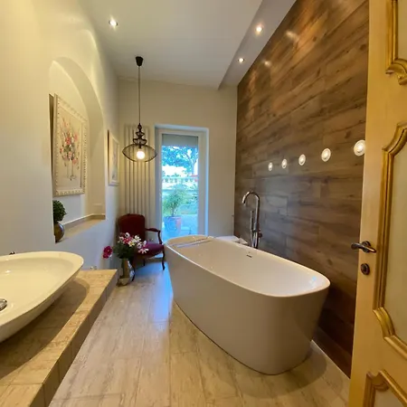 Avec Piscine, Centre * Nice